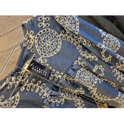 Lisbeth Merrild - Denim Bluse - denim bl med hul mnster - OneSize