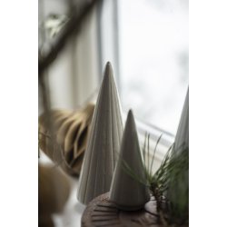 Ib Laursen - Juletr stende m/riller - i brun keramik