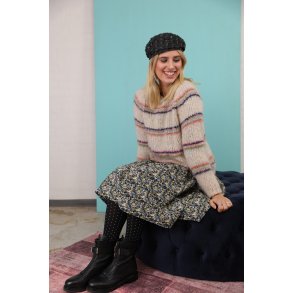 LORRAINE fringe barret hat sort fra Black Colour (9679BL)