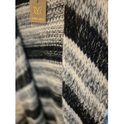 BOHO-LOVE - Strik Cardigan uden rmer - lang ben model - sort og hvid