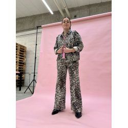 Black Colour - BCNEEL Buks - leo