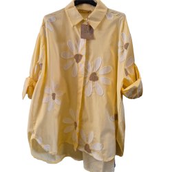 BOHO-LOVE -  Storskjorte Bluse - gul m/hvide blomster