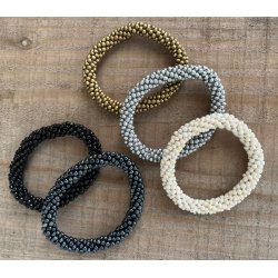 Lisbeth Merrild - Armbnd perler - hvid, koks, sort, guld, slv