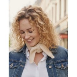 Lisbeth Merrild - T�rkl�der strikket - lille model ala Sophie Scarf - lysebl�, gr�, beige og lyser�d
