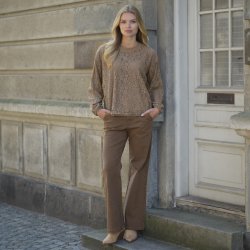 Prepair - Claire Blondebluse - coffee latte