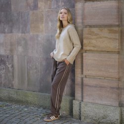 Prepair - Violet Buks - nlestribet med stribe langs ydersiden af benene - brun