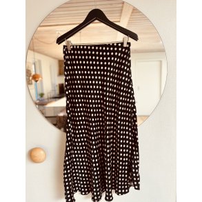 QNUZ -  Satin Nederdel -  sort med hvide prikker