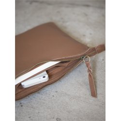 Clutch i lysebrun Koskind m/lynls