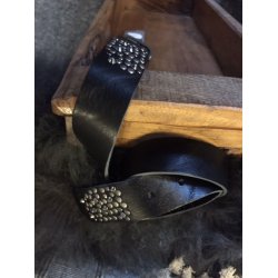 Bit'Avant Accessories - Skindblte med nitter str. 85 cm - sort